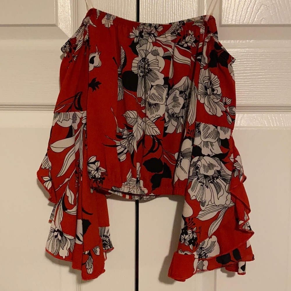 Love Culture cropped flowy top